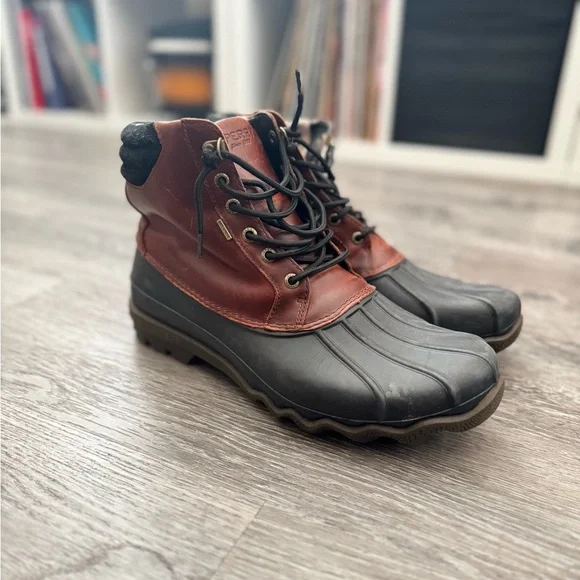 Men's Sperry Brown and Black Waterproof Duck Boots - Classic Lace-Up - Picture 3 of 8